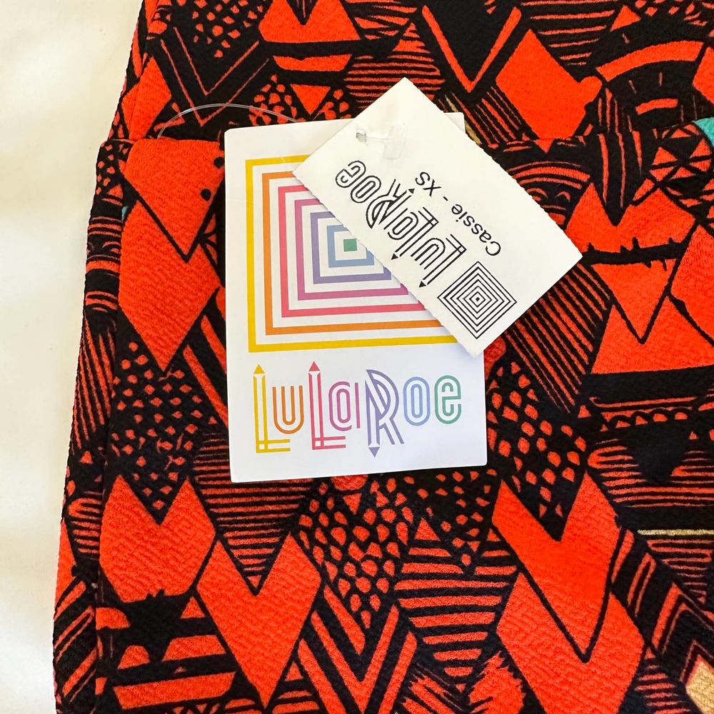 NWT- LuLaRoe CassieOrange Geometrical Diamond Baltic Design Print Pencil Skirt